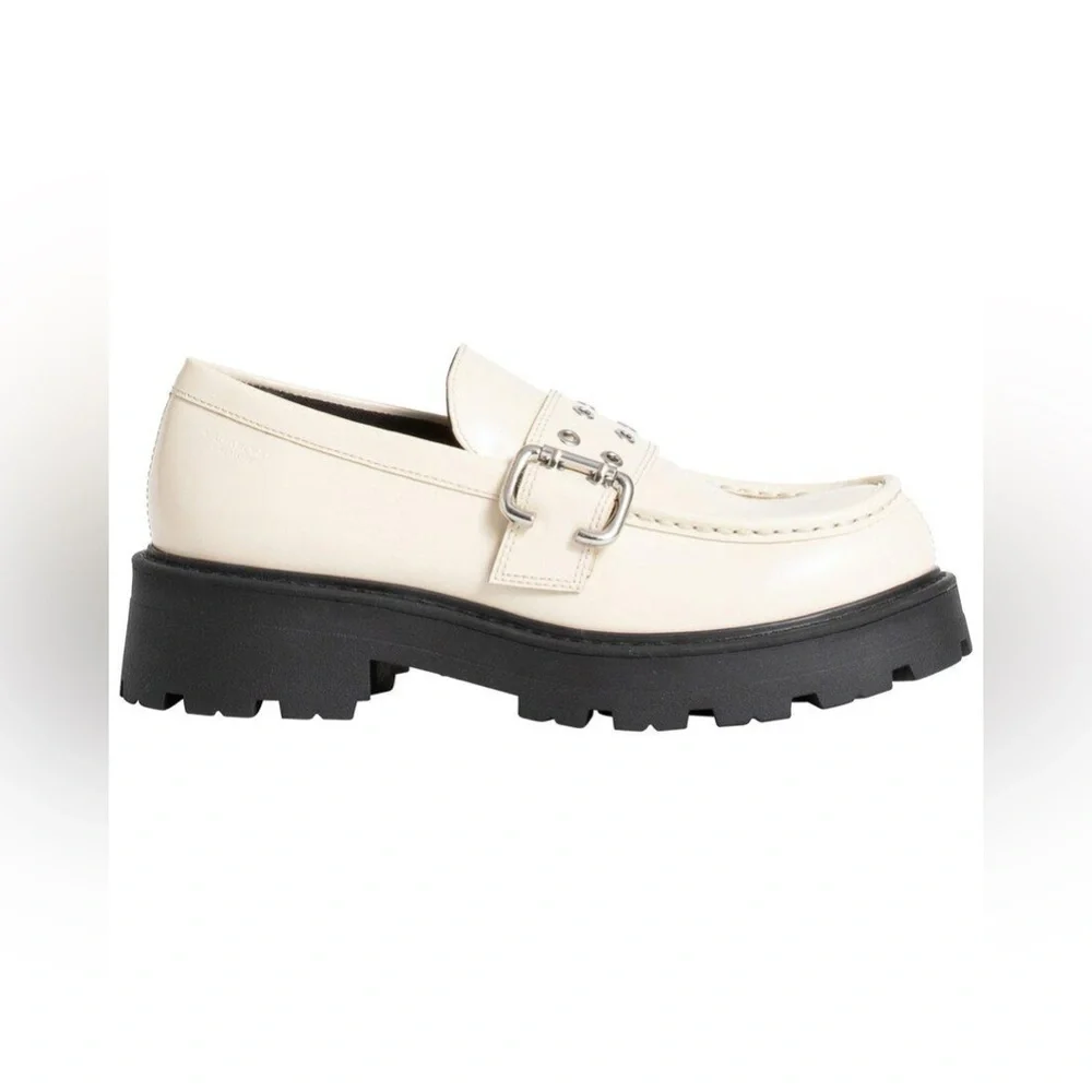 Vagabond Off-White Cosmo Platform Oxford Loafers with Grommet Detail and Buckle - Picture 3 of 5